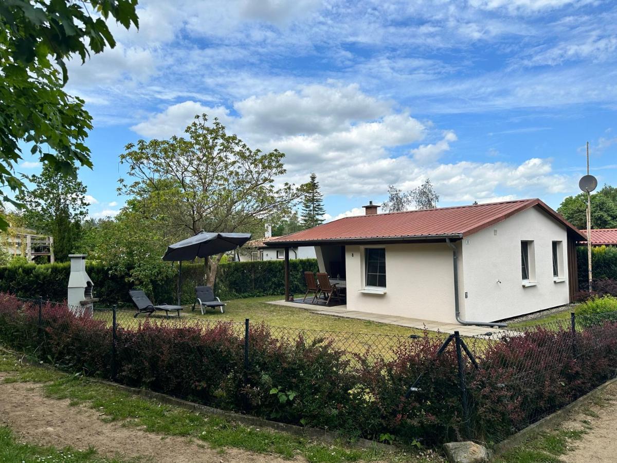 Bungalow Am Dobbertiner See Exterior foto